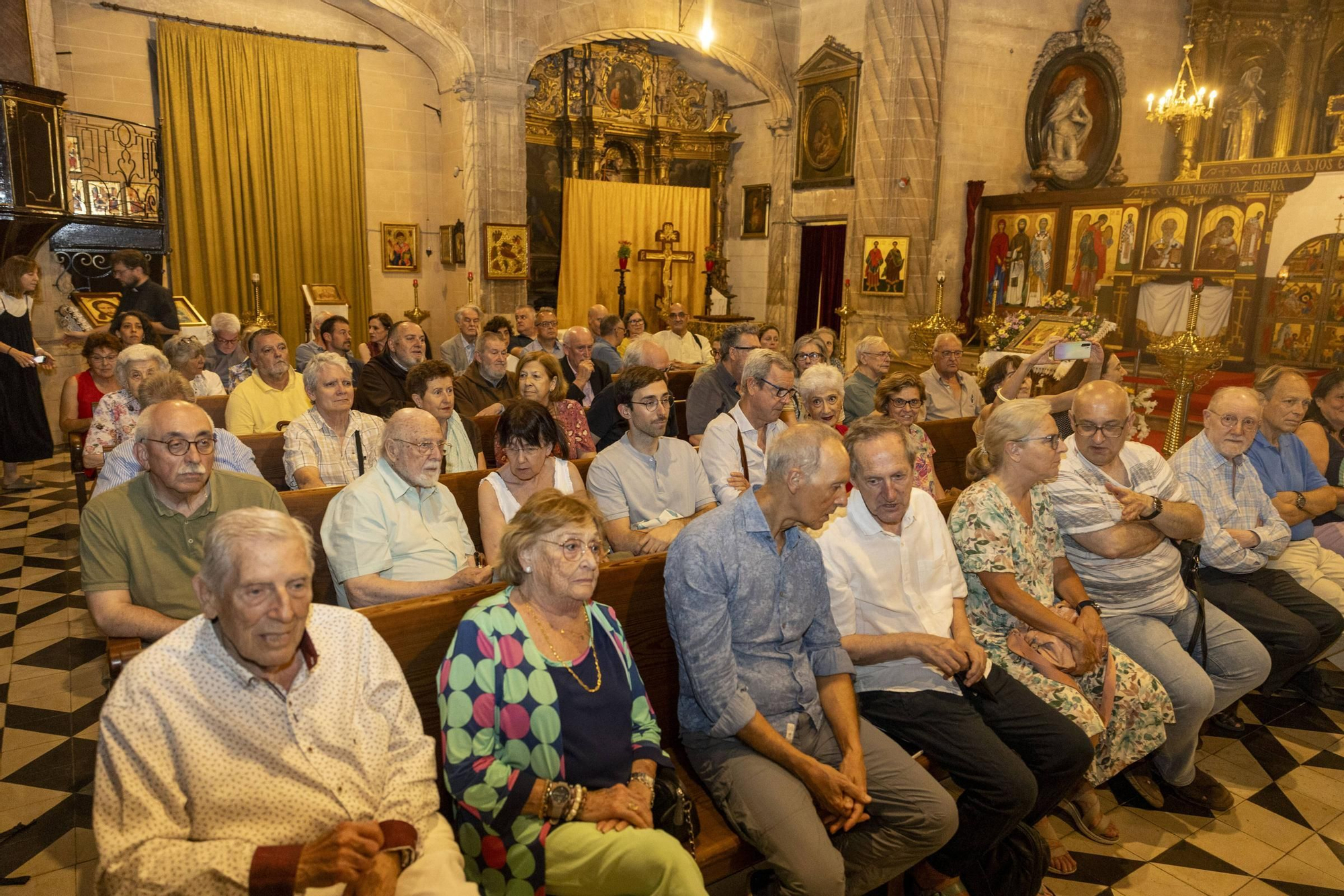 Trasladan los restos de sor Anna Maria del Santísimo Sacramento a la iglesia de Santa Catalina de Siena en Palma