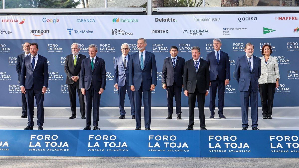 En directo | Felipe VI, contra «la proliferación de discursos que cuestionan los derechos humanos» en el Foro La Toja