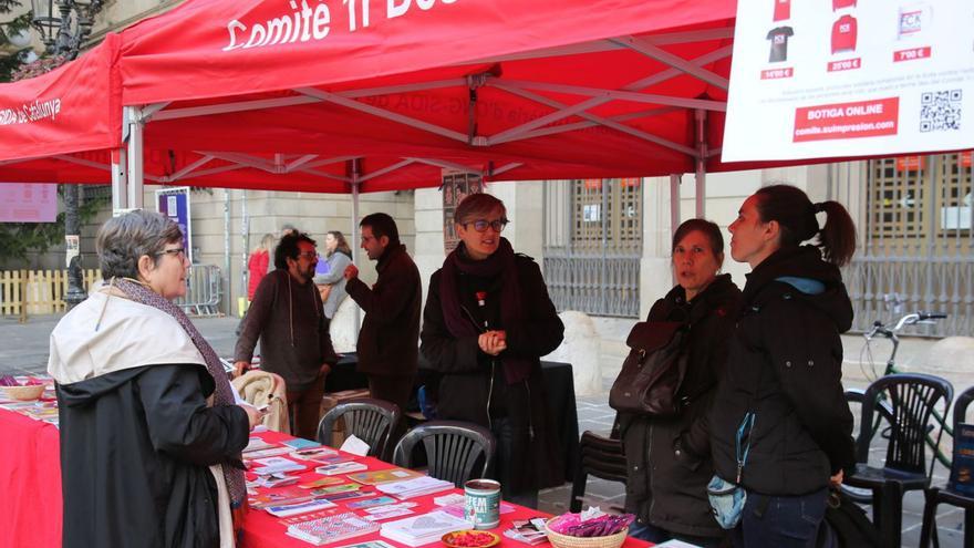 Imatge d’arxiu d’un lloc divulgatiu el Dia Mundial de la Sida, a Barcelona. | RICARD CUGAT