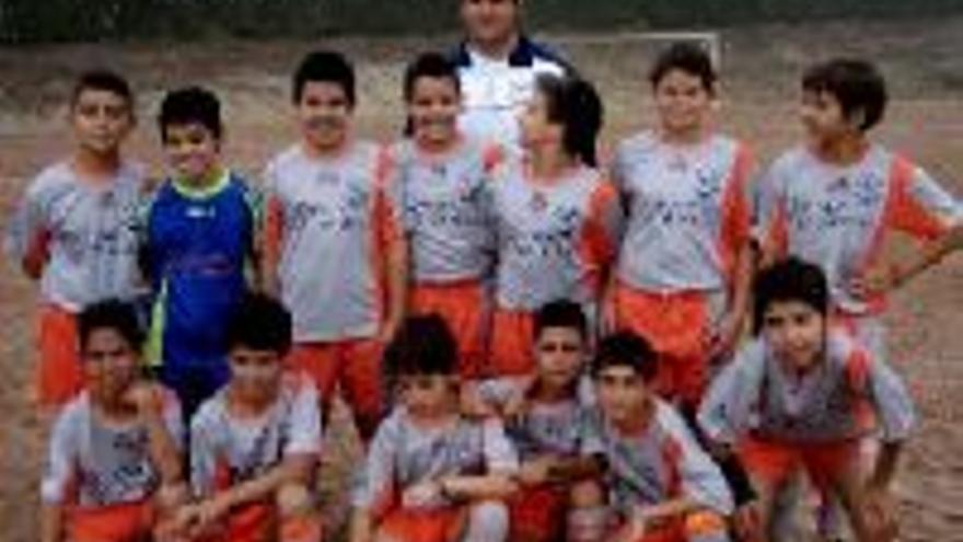 Miajadas crea una escuela de fútbol con objetivos educativos