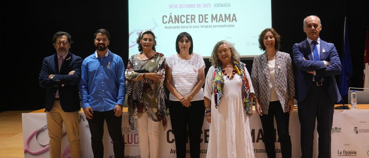 Jornada del cáncer de mama de LA OPINIÓN-EL CORREO DE ZAMORA: Queda camino, pero hay avances