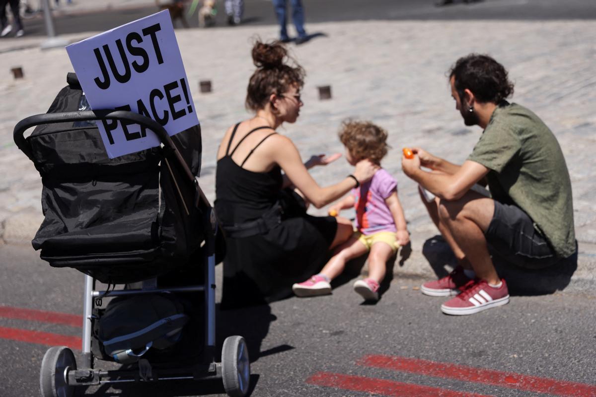 Varios miles de personas protestan contra la OTAN en Madrid