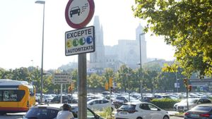 Només tres ciutats no metropolitanes estan a punt per multar per la ZBE
