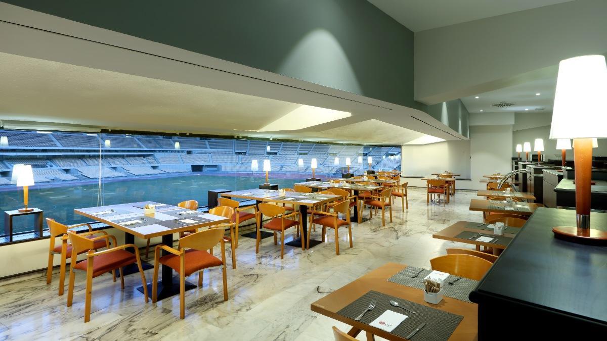 Vista del restaurante en el interior de La Cartuja
