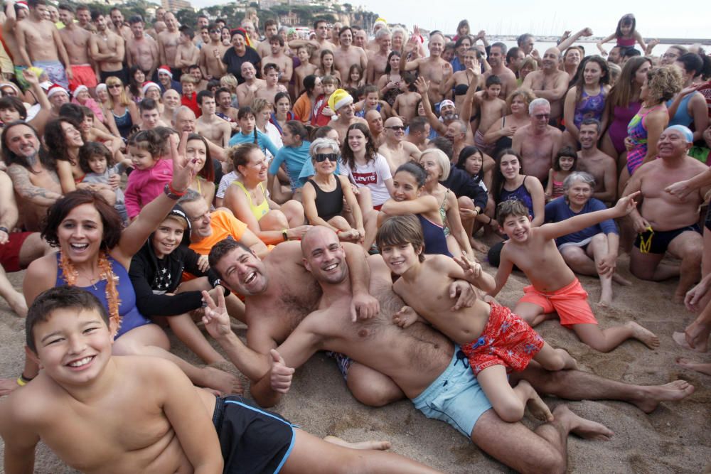 Primer bany de l'Any a 2018 - Sant Feliu de Guíxols