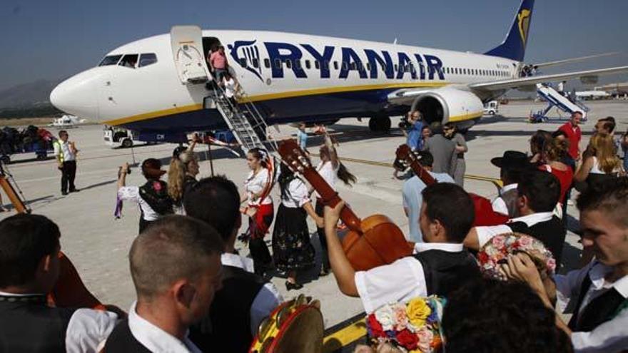 Inauguración de una ruta de Ryanair en el aeropuerto de Málaga.