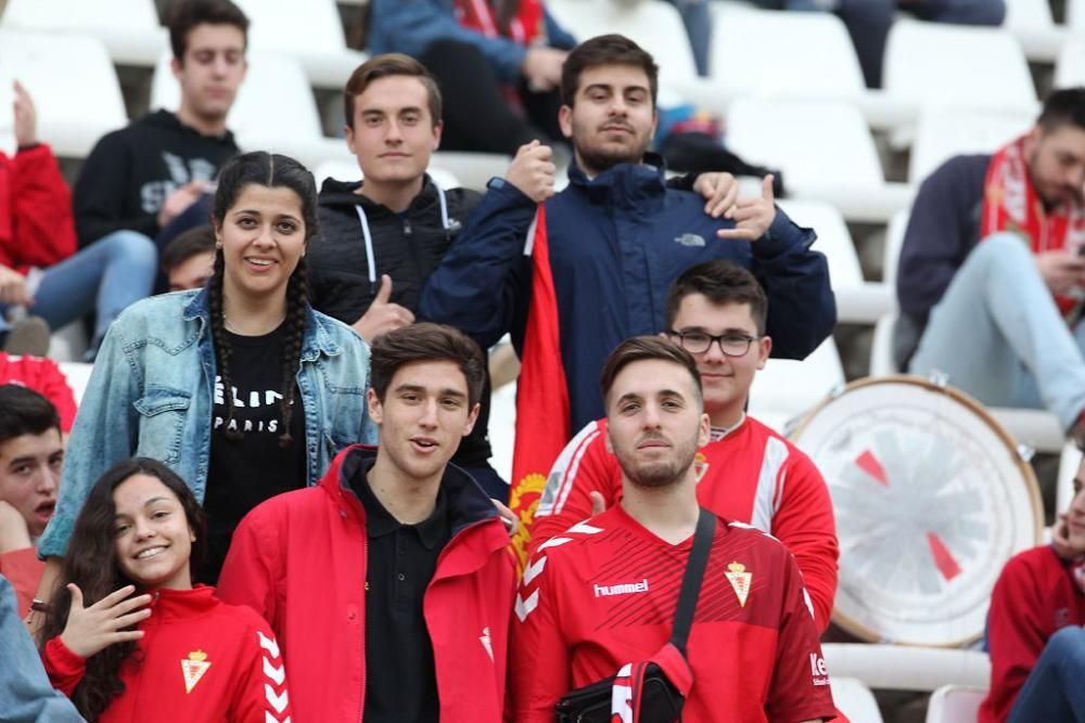 Partido entre el Real Murcia y el Linense