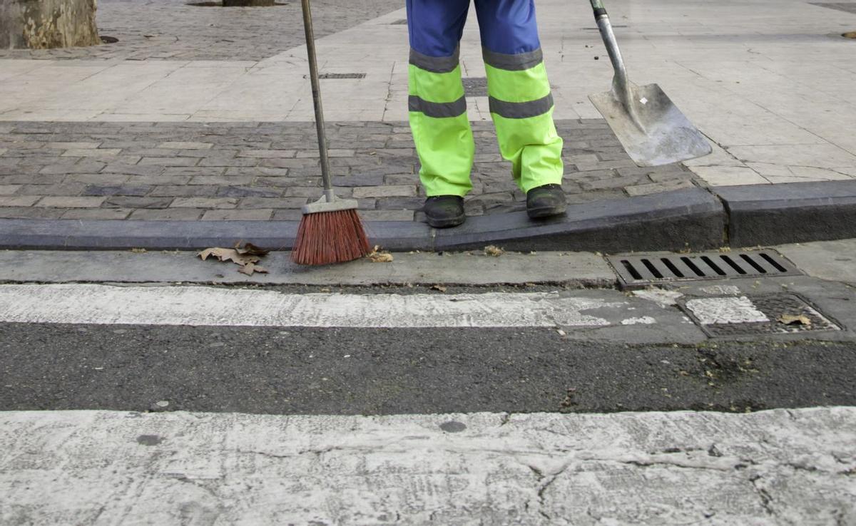 Conceden a una barrendera la incapacidad permanente