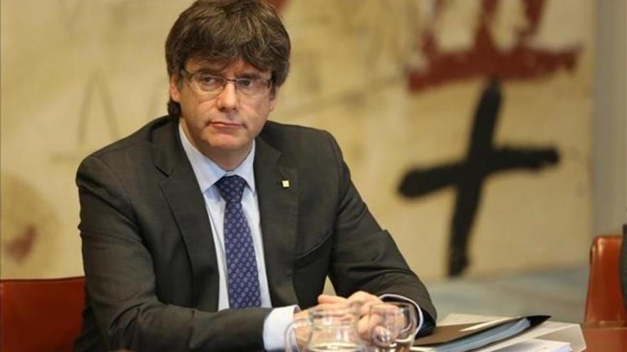 Puigdemont aplaude el &quot;realismo&quot; del rey Juan Carlos al plantearse ceder Melilla a Marruecos