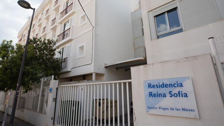 Fachada de la residencia Reina Sofía en cas Serres.