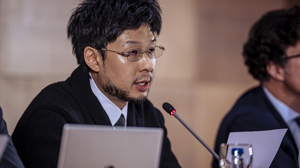 KIAT LIM EN LA JUNTA