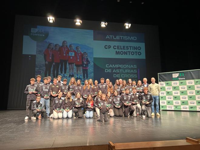 Deportistas premiados en la Gala del Deporte de Siero