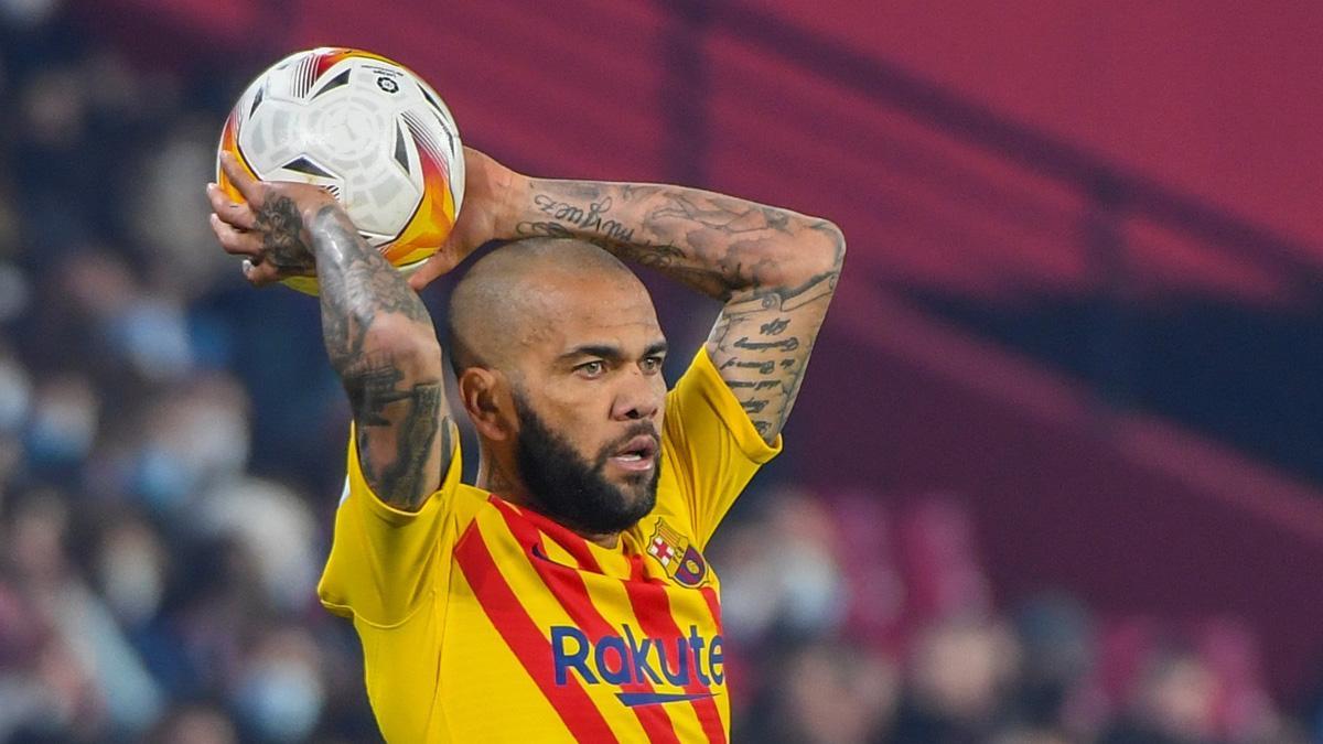 Dani Alves: un 'loco' irremplazable