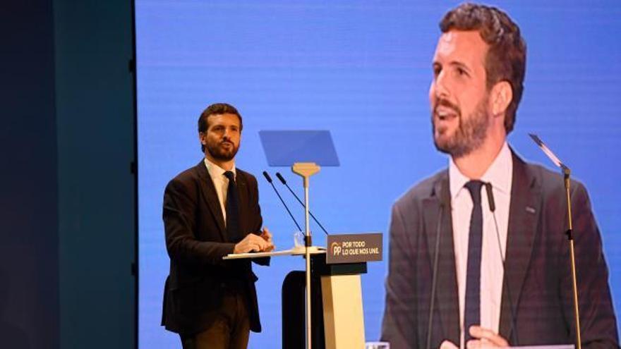 Casado asegura que Sánchez "está perdiendo el pulso" con la sociedad española