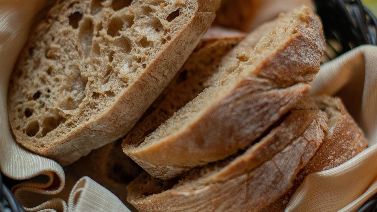 El fallo que cometes al conservar el pan: aprende a alargar su vida útil
