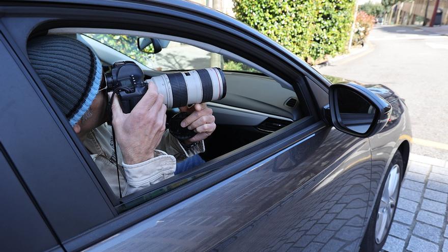 Saca fotos «furtivas» para denunciar la casa de sus vecinos en Nigrán y acaba condenado por violar su intimidad