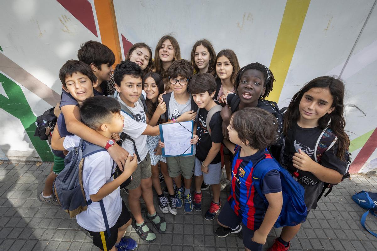 Victoria escolar al Poblenou: El Gabriel podrà quedar-se a l’institut del barri, amb els seus amics
