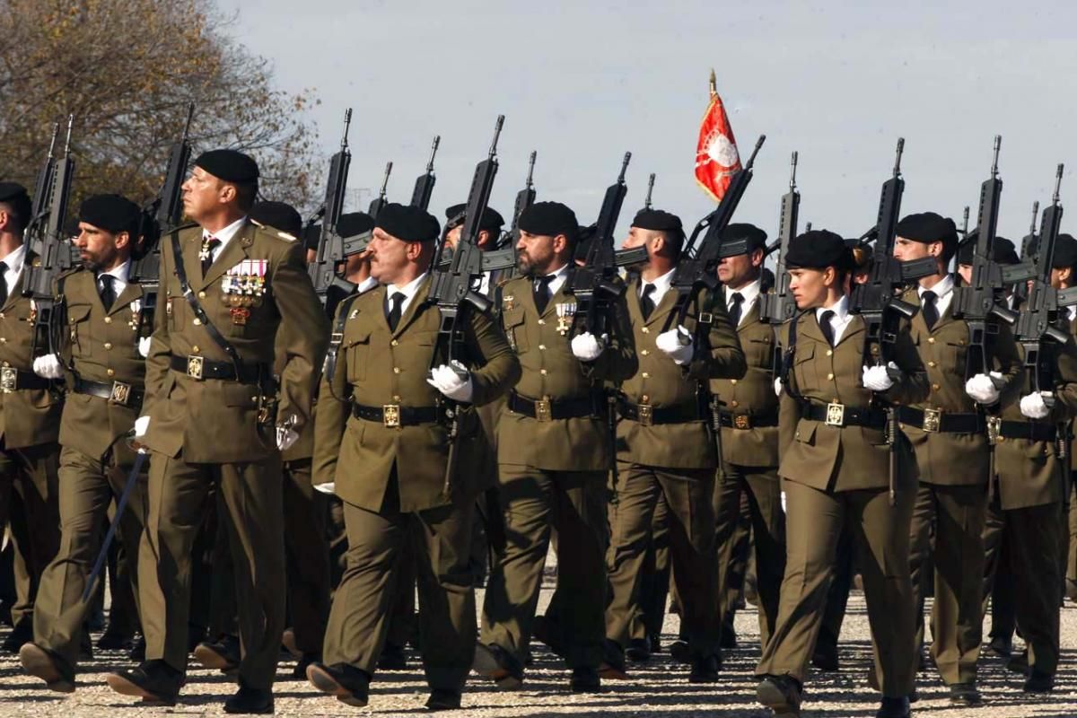 Parada militar en Cerro Muriano con motivo de la Inmaculada, patrona de la Infantería