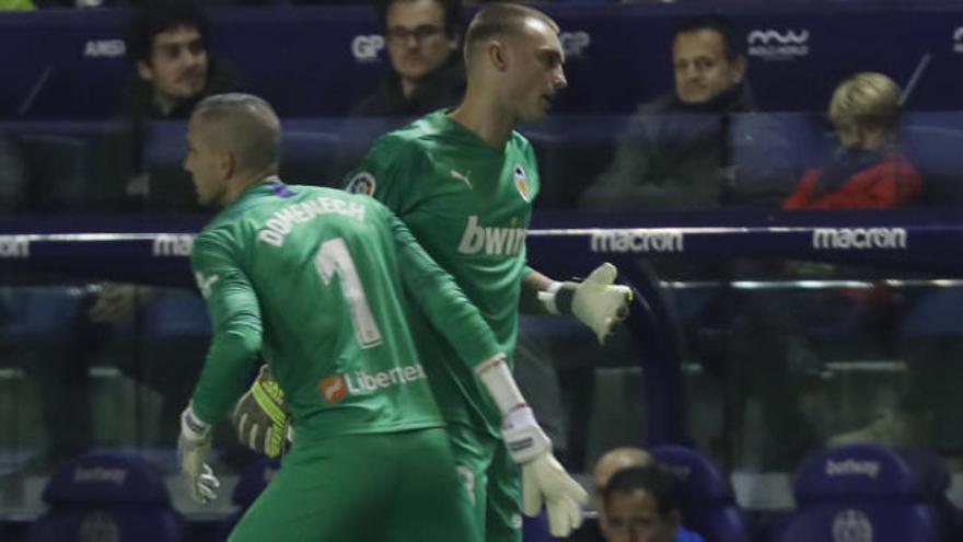 Cillessen lo tiene &quot;muy difícil&quot; para Ámsterdam