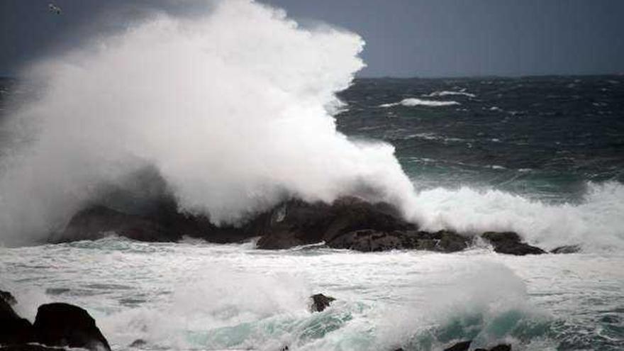 Mar de fondo en la costa gallega a principios de enero. / g. núñez