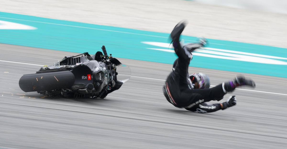 Jorge Martín (Aprilia) ha sufrido, hoy, en Sepang (Malasia), una caída muy, muy, fea.