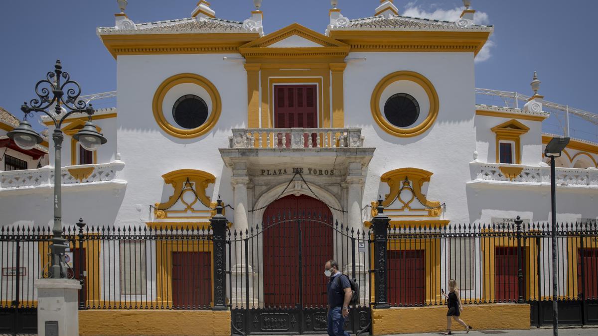 Imagen de la fachada de la plaza de toros de la Maestranza.