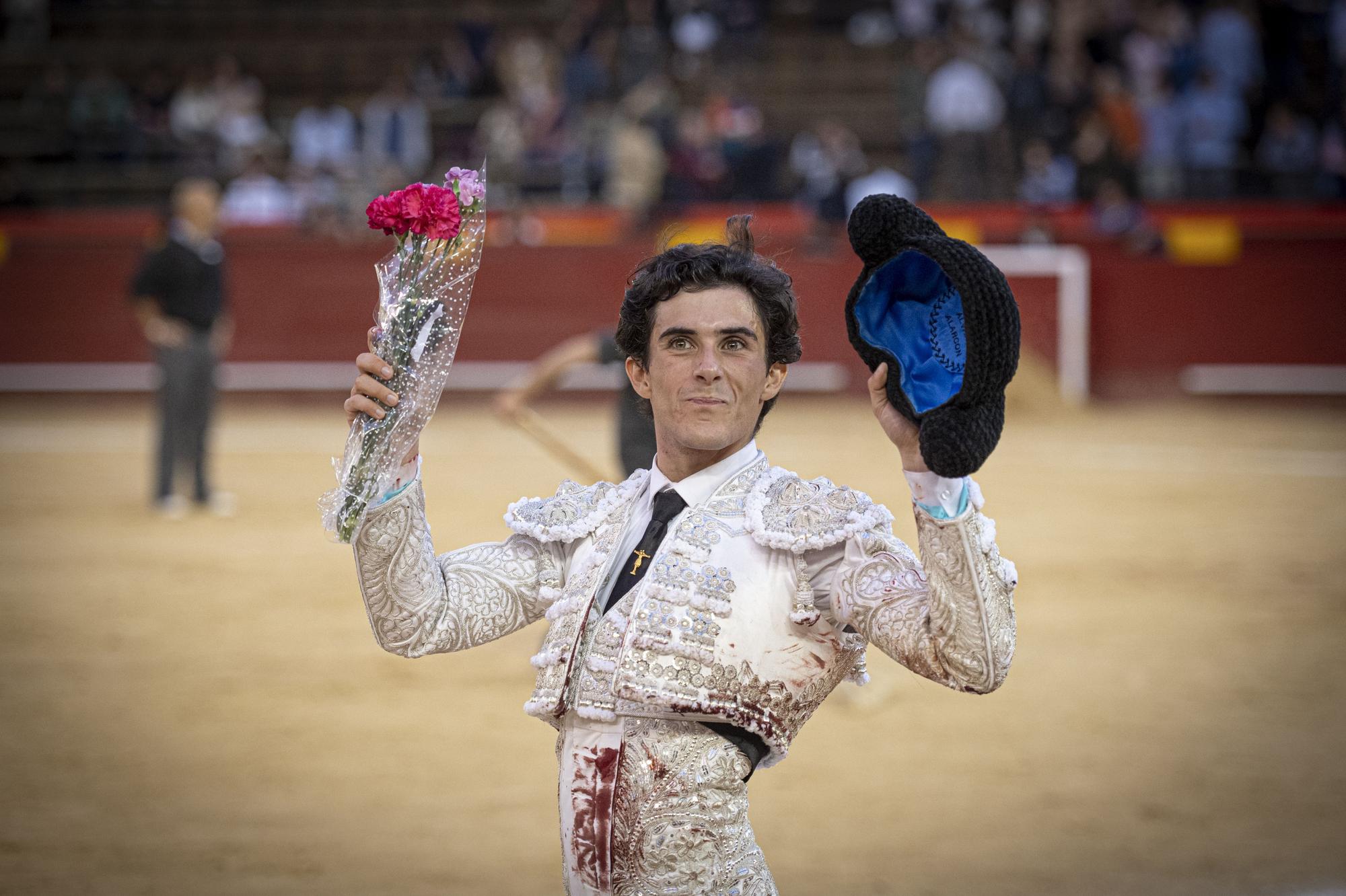 La primera novillada de la Feria de Fallas, en imágenes