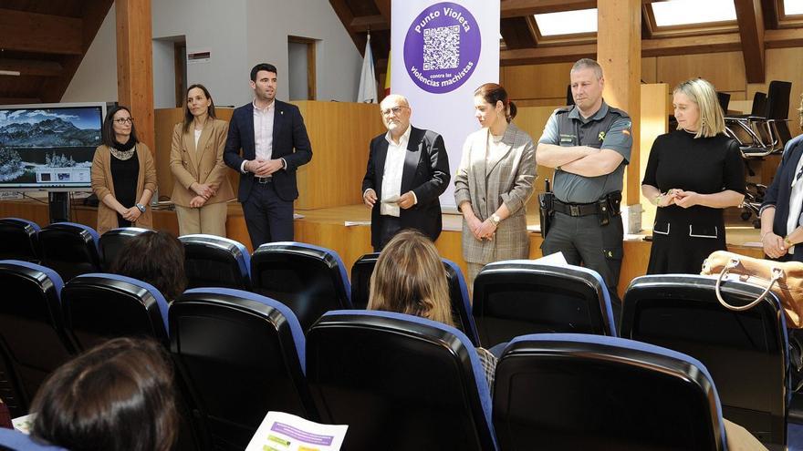 Las farmacias de A Estrada se convierten en puntos violeta