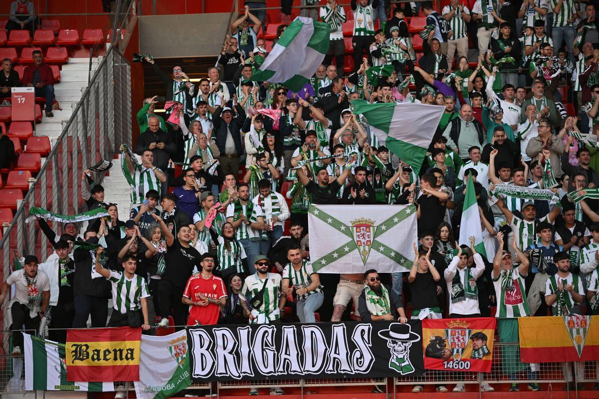 Almería-Córdoba CF | Las imágenes del partido de LaLiga Hypermotion