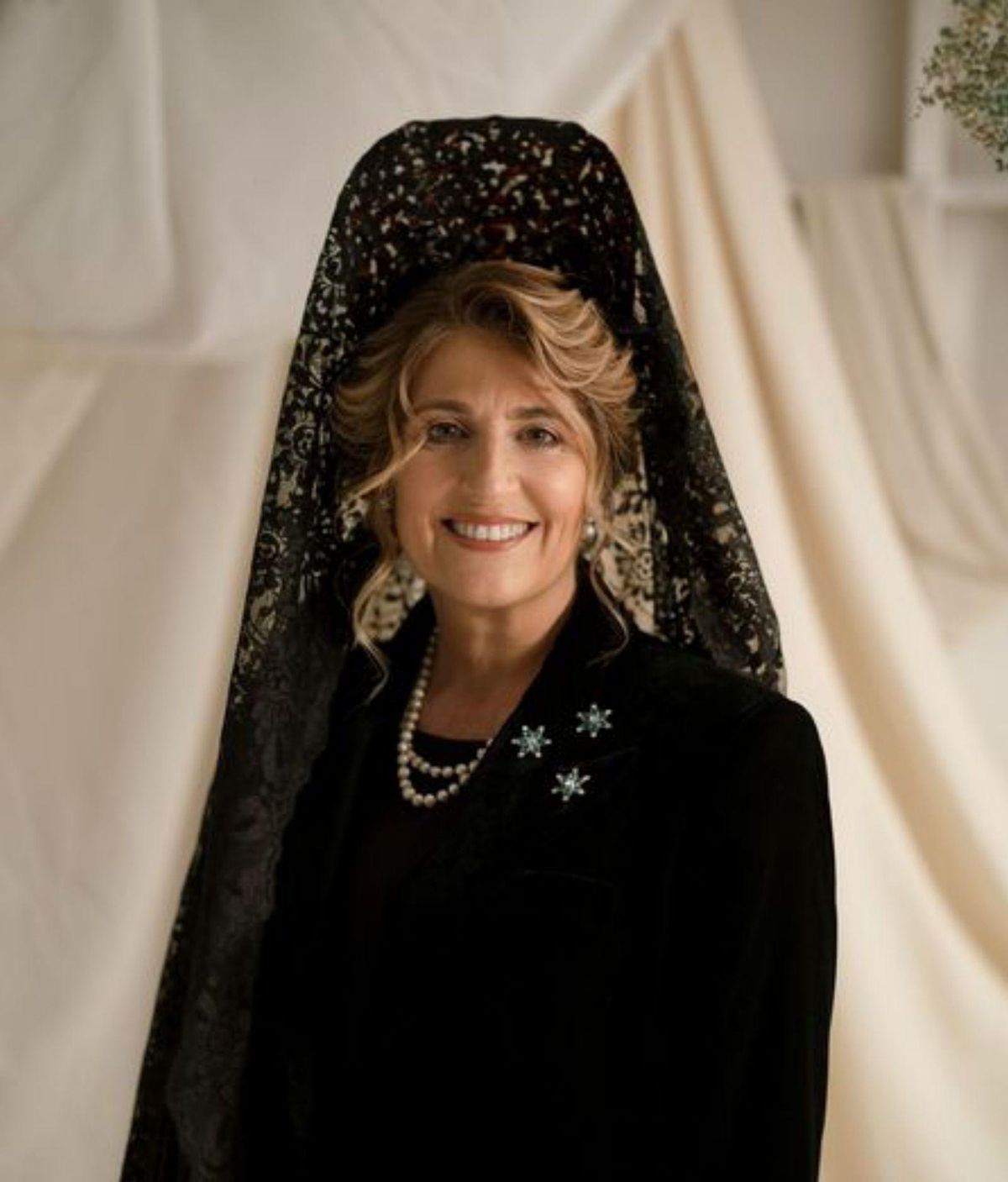Sí a la mantilla, sí a nuestras tradiciones