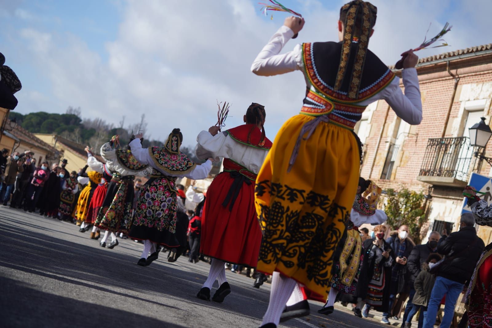 GALERÍA | El "Baile del Niño" brilla en Venialbo