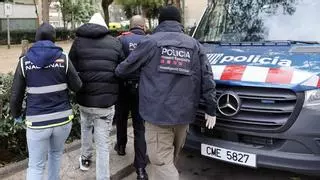 Detenidos dos líderes de los Trinitarios en un macrodispositivo en Barcelona y Tarragona con 15 arrestados
