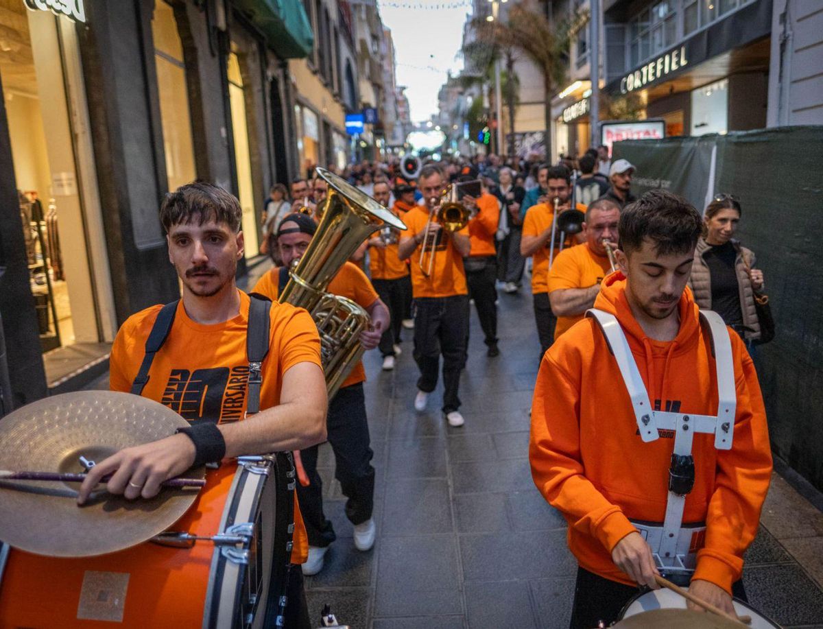 Tenerife Welcomes New Year with Vibrant Canarian Orchestras at Free Parties