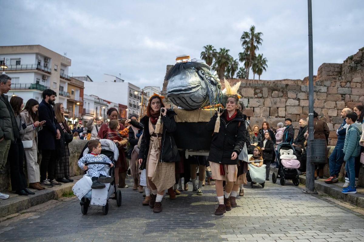 Del Carnaval Romano a la Cuaresma: En Mérida no se cambia de fiesta, se cambia de piel.