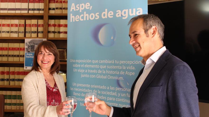 El museo de Aspe acoge una exposición sobre la relación del agua con el municipio