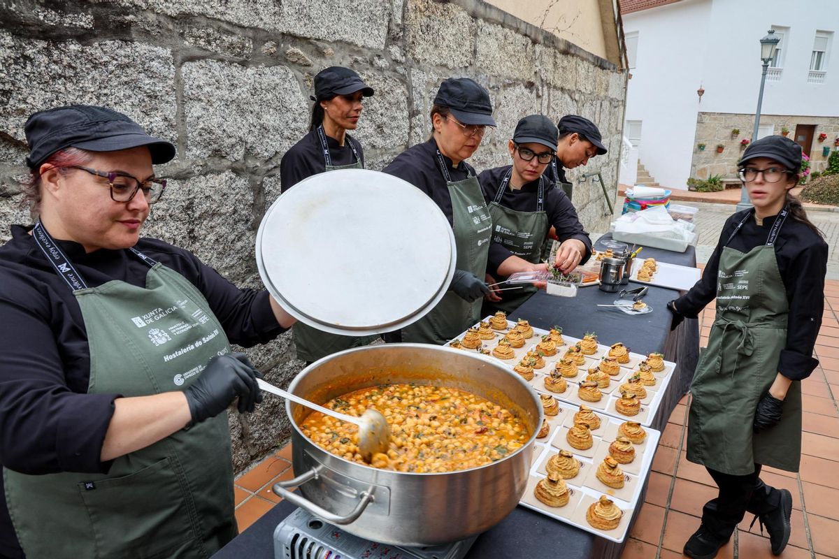 Alumnas del Obradoiro en Meis.