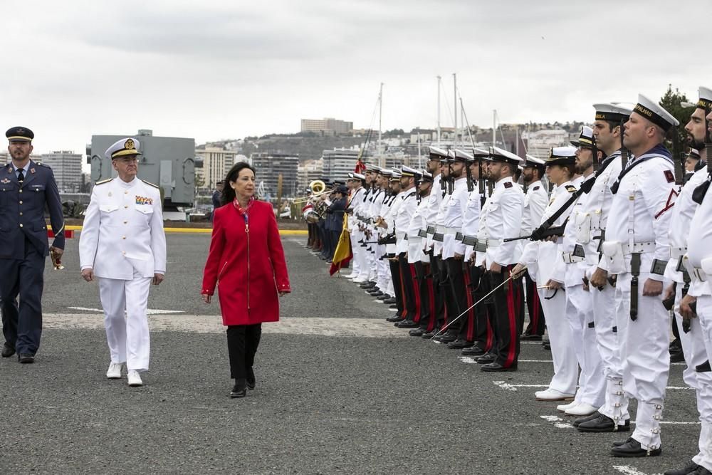 Visita de la ministra de Defensa, Margarita Robles, a la Base Naval