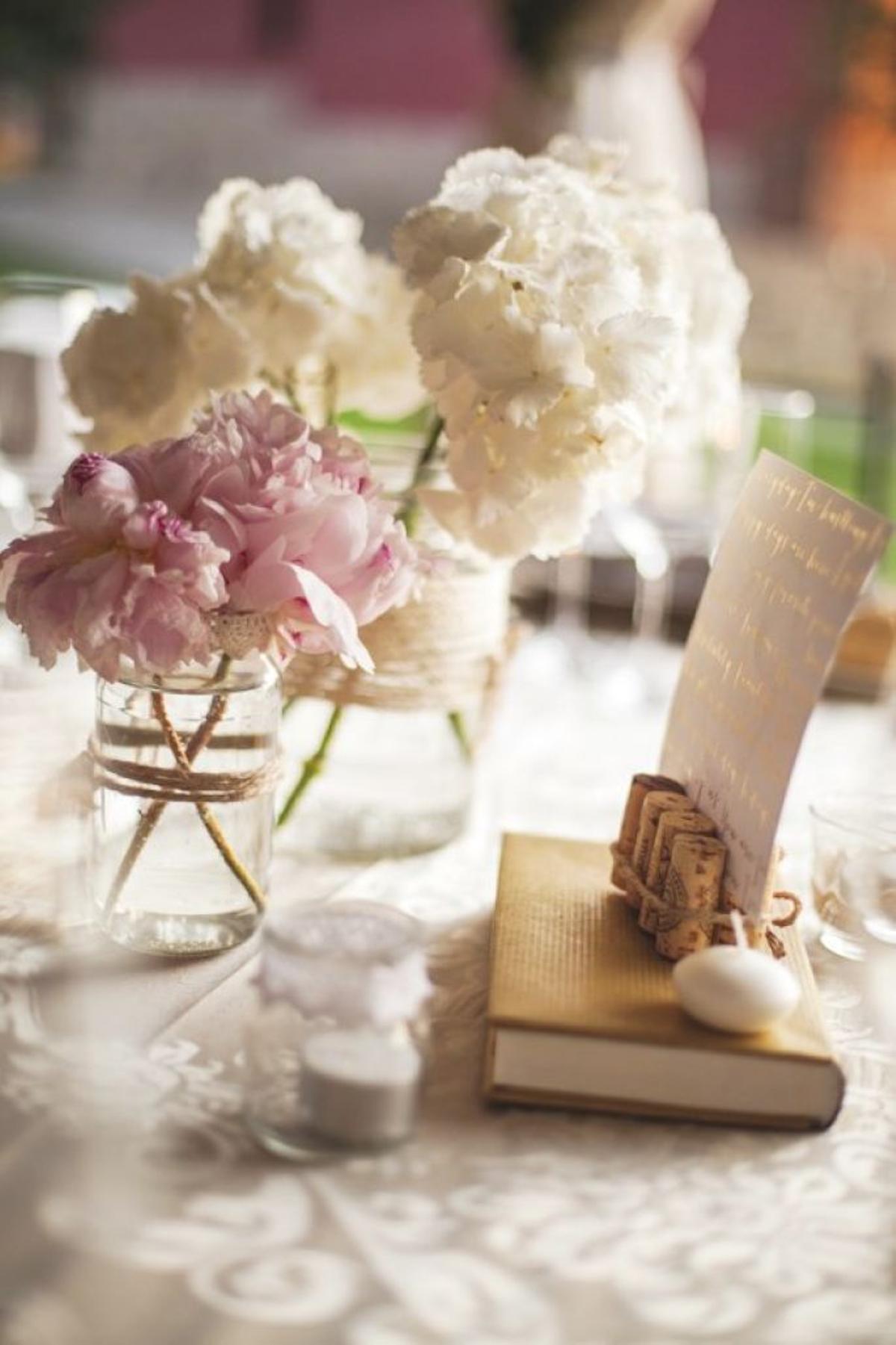 Decoración floral para bodas: Momem Fotografía
