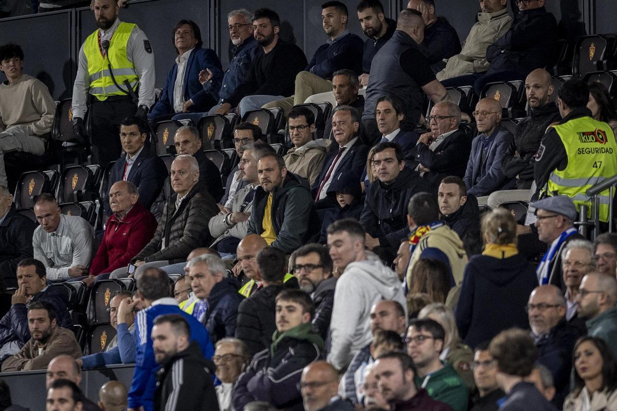 El director general Fernando López, solo en el palco este pasado domingo frente al Sporting.