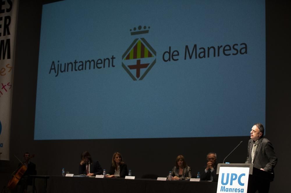 La UPC Manresa celebra la graduació dels 113 estud