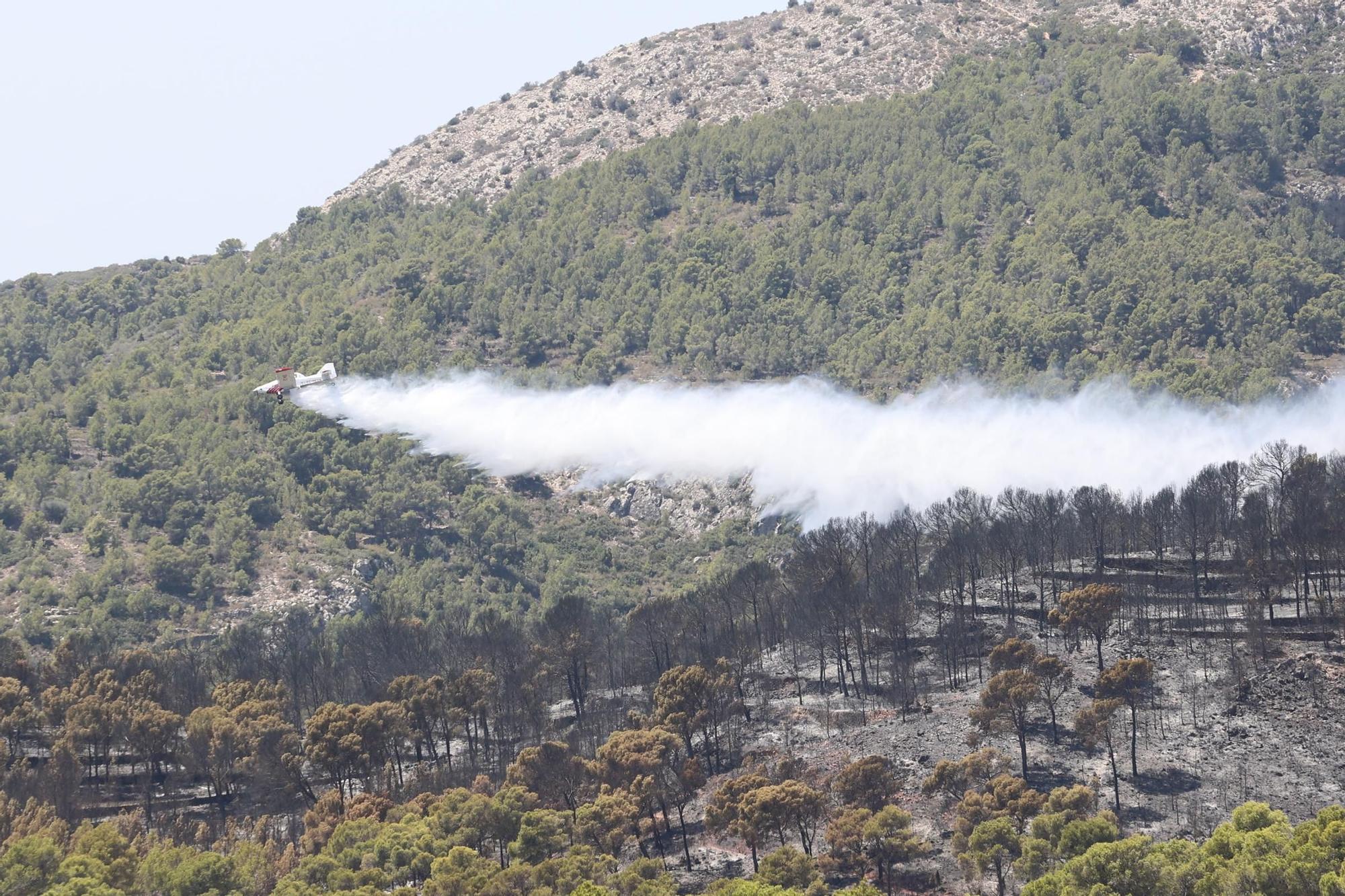 Galería de imágenes: Estabilizan el incendio del Desert