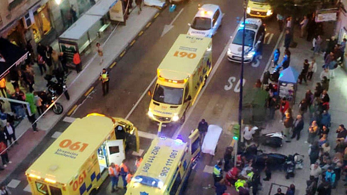 Un conductor se desvanece y atropella a 8 personas, entre ellas, dos bebés, en Vigo