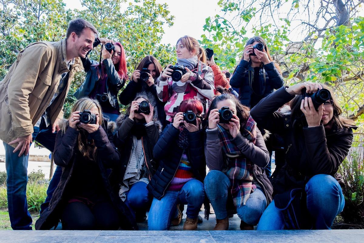 Alumnos de 'Apertura' en 2017, en una práctica al aire libre.