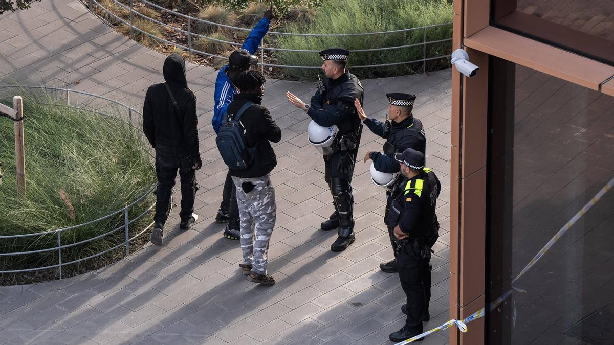 Desalojo de la nave La Escocesa