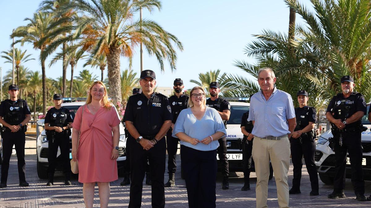 Presentación del refuerzo policial en la campaña de viajes de estudios.