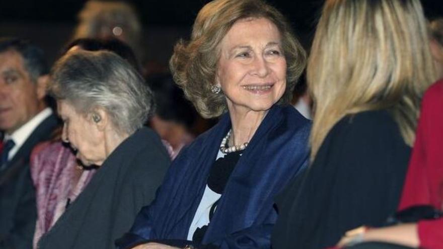 Este fue el espectacular look de la reina Sofía en la gala de ballet del Festival de Granada