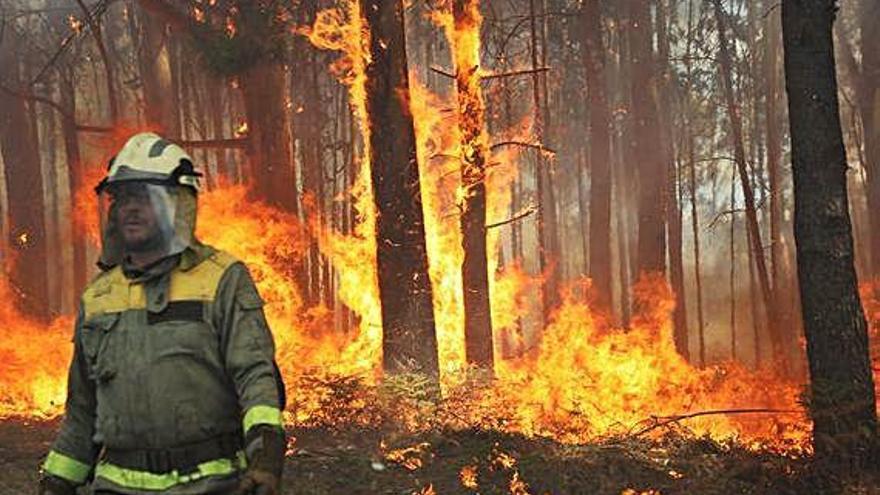 Incendio el pasado mes de septiembre en Porto do Son.