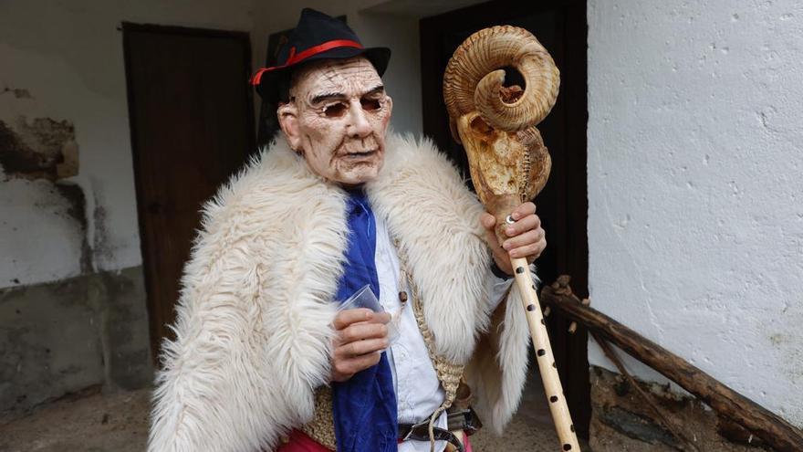 GALERÍA | El carnval jurdano, tradición y misterio en la pedanía de Cambrón