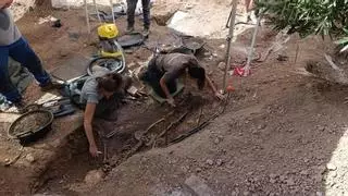 Hallan en el cementerio de Son Servera los restos de dos militares muertos en los combates del desembarco de Bayo