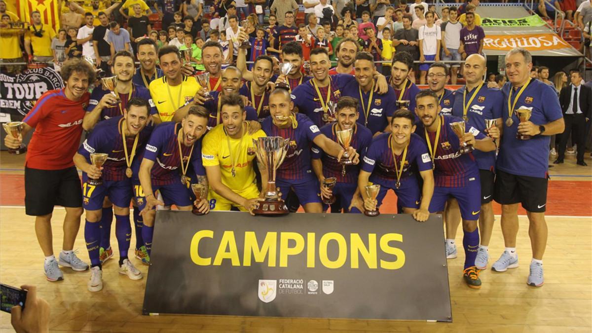 El Barça Lassa celebrando su noveno título catalán, quinto consecutivo